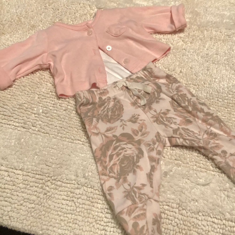 So sweet 0-3 month girls outfit